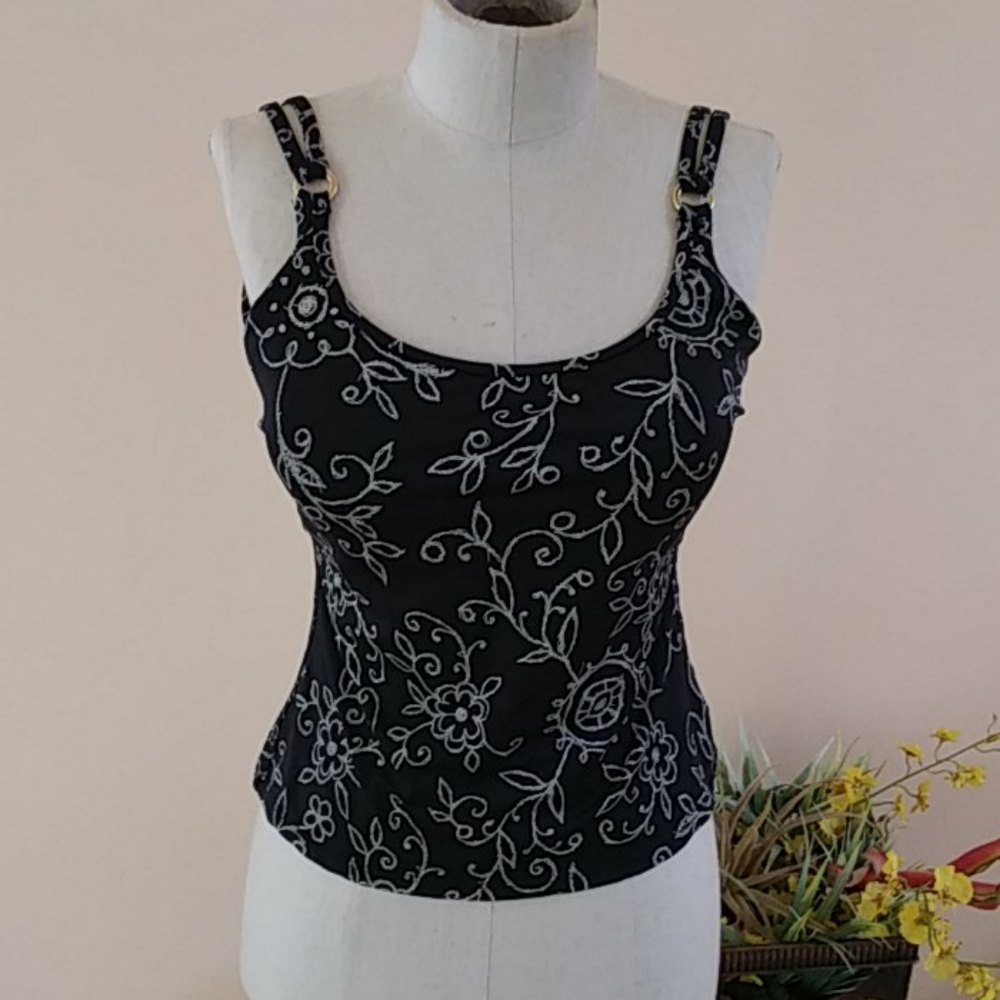 Tara Grinna Tankini.